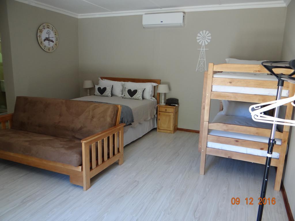 La Paix Guesthouse Beaufort West Exterior photo