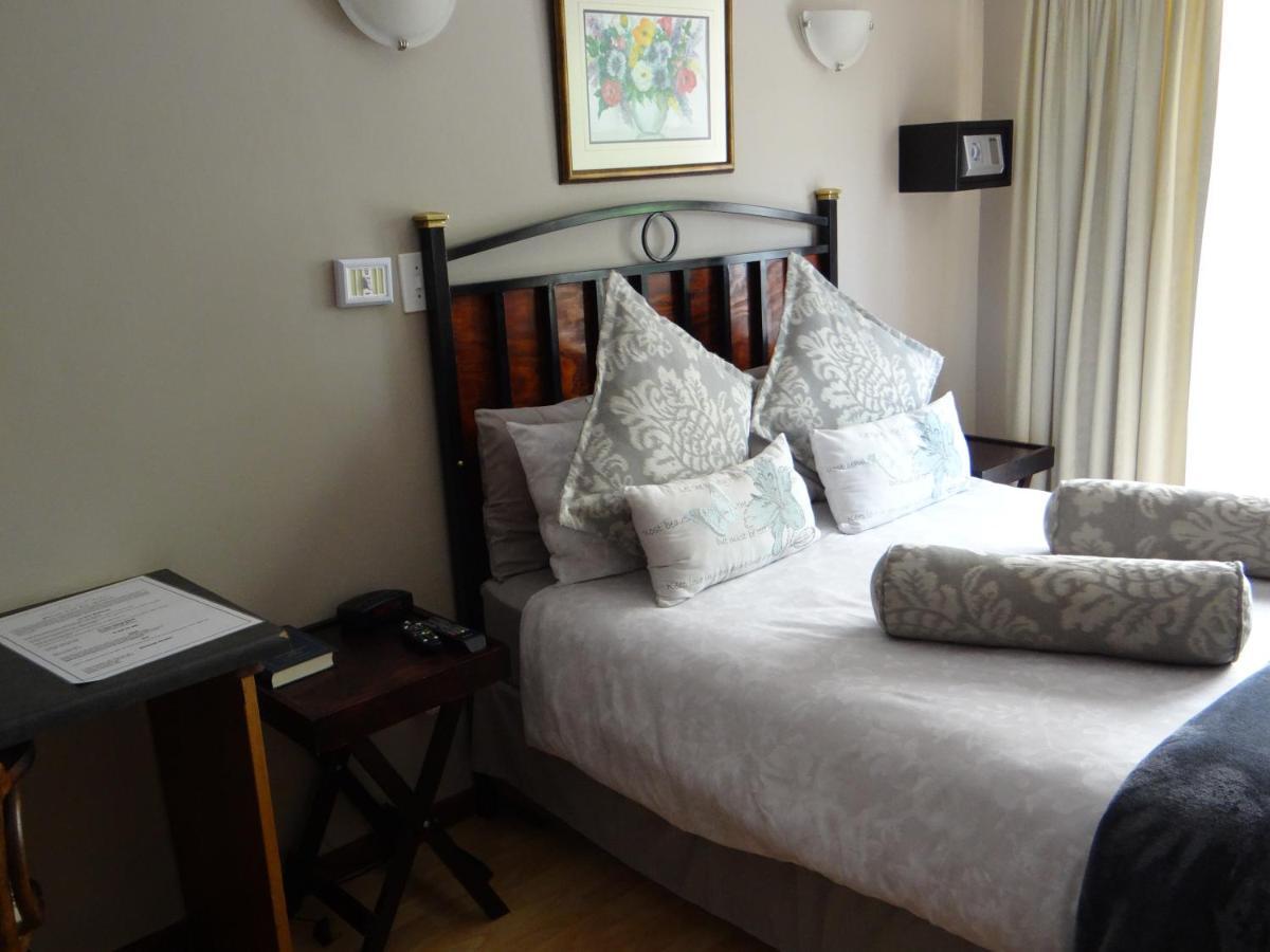 La Paix Guesthouse Beaufort West Exterior photo