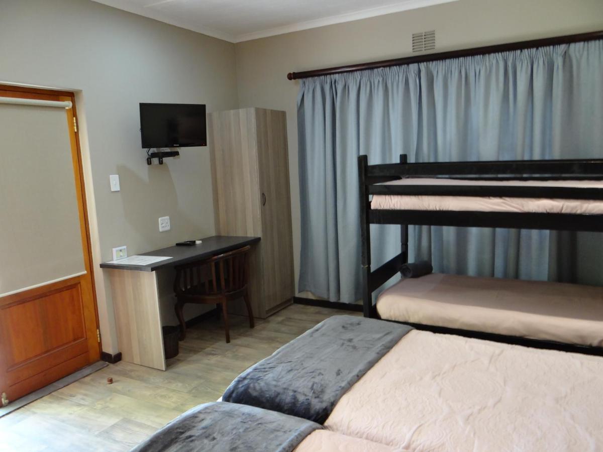 La Paix Guesthouse Beaufort West Exterior photo