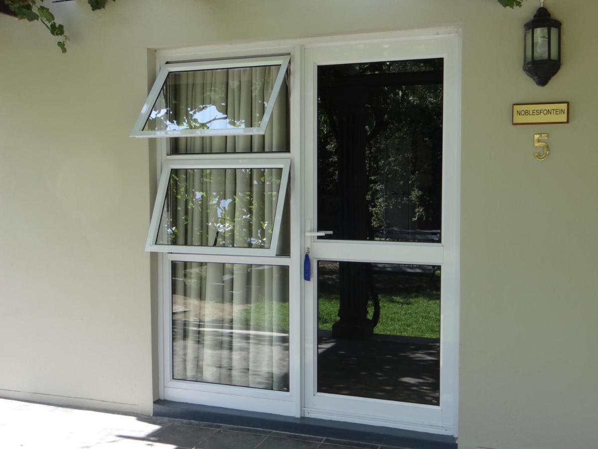 La Paix Guesthouse Beaufort West Exterior photo