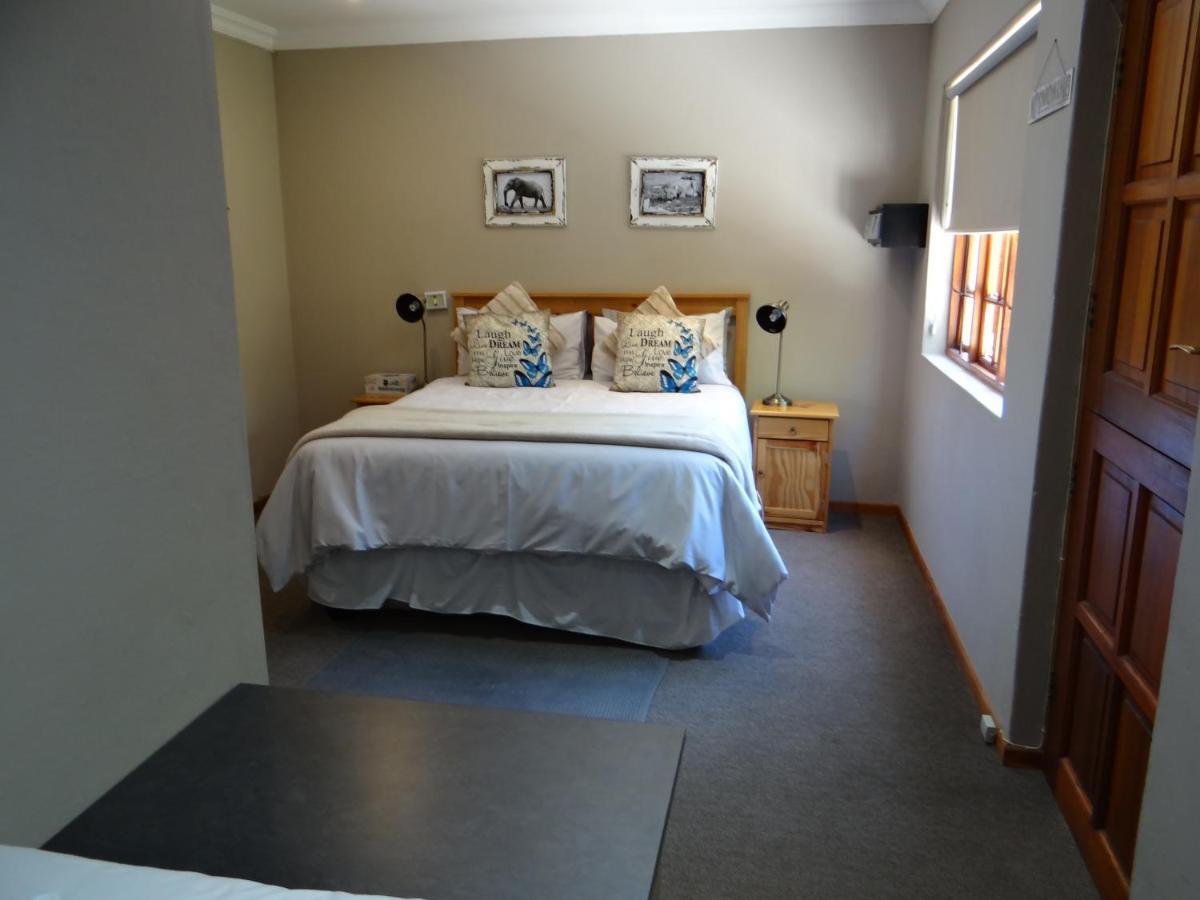 La Paix Guesthouse Beaufort West Exterior photo