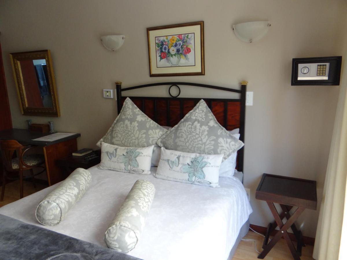 La Paix Guesthouse Beaufort West Exterior photo